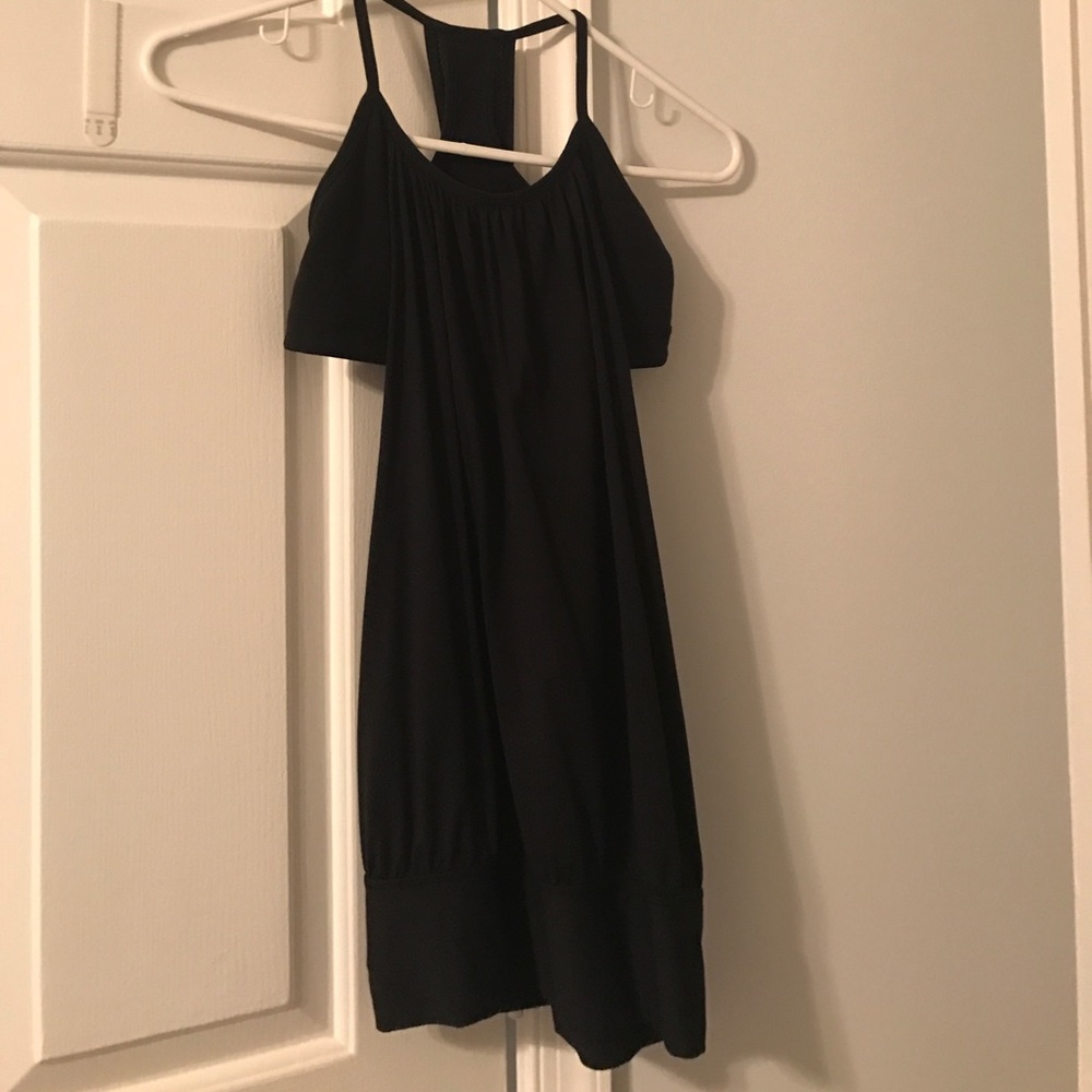 Lululemon no limits tank size 4