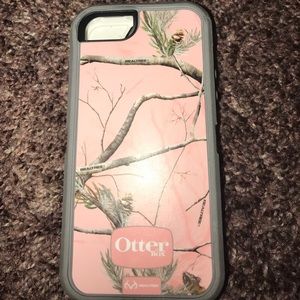 iPhone 5se phone case otter box pink camo