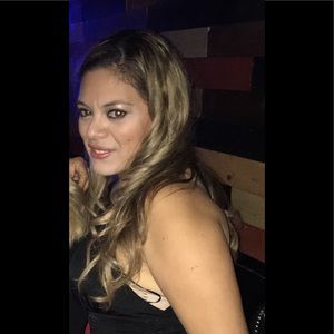 Meet your Posher, Ana