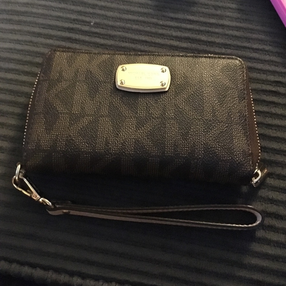Used Michael Kors wallet