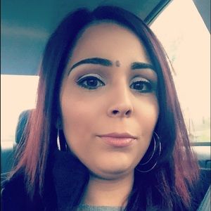 Meet your Posher, Vanessa