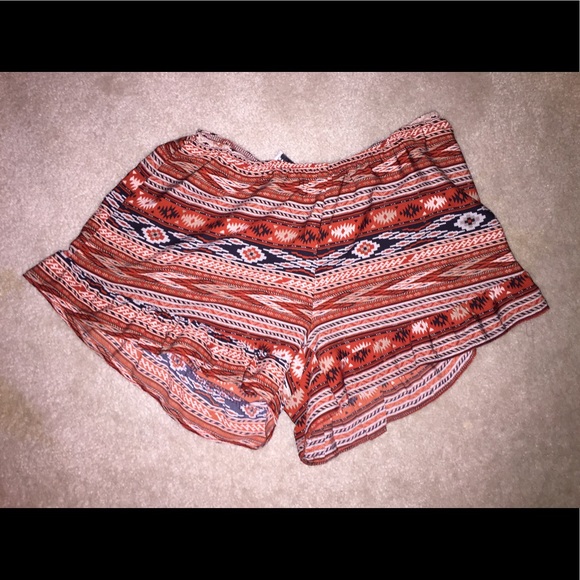 Tribal printed shorts - Picture 1 of 1