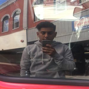 Meet your Posher, Alex