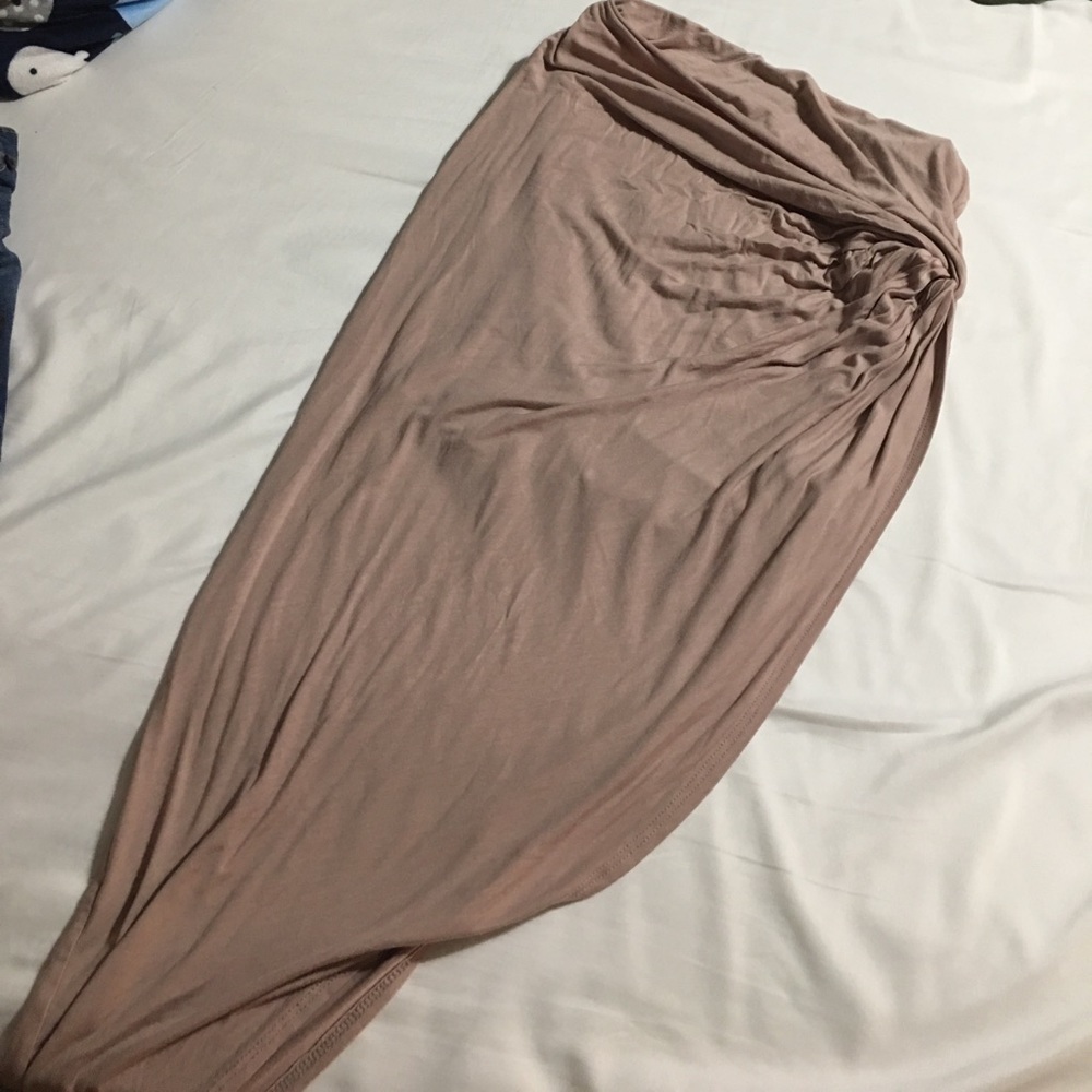 Slanted knotted skirt💗