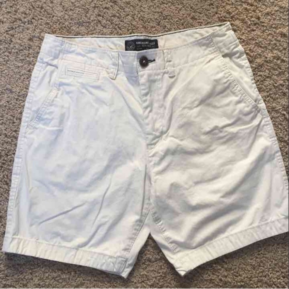 American Eagle khaki shorts