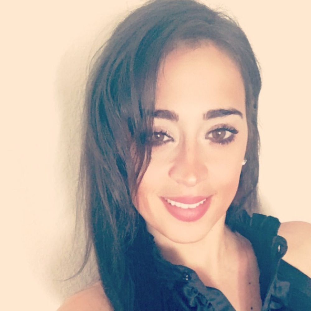 Meet your Posher, Aziza