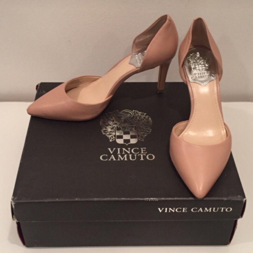 Vince Camuto - Blush Pointed Toe Heel