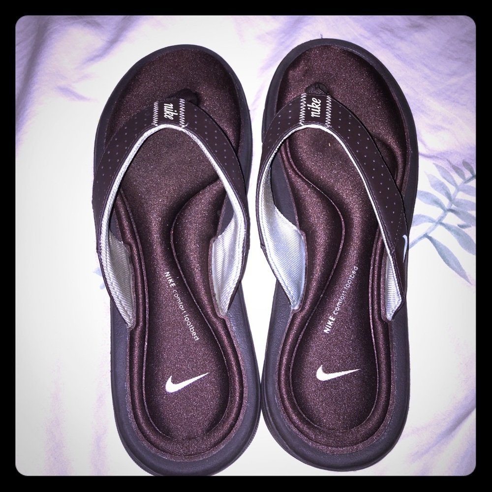 Nike flip flops