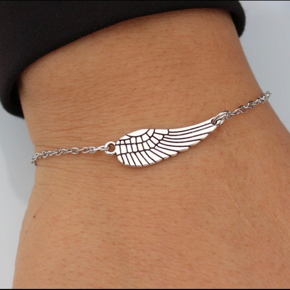 SILVER PLATED WING BRACELET