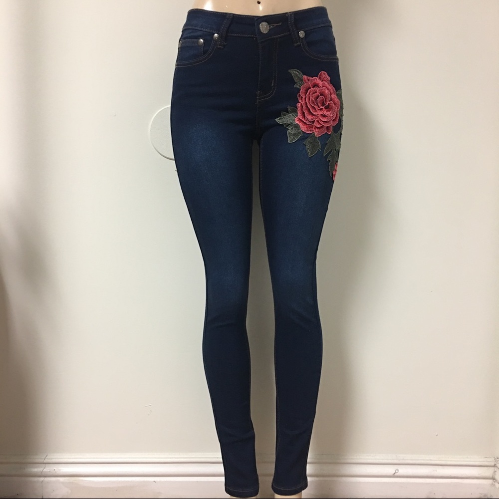Rose Embroidered Skinny Jeans