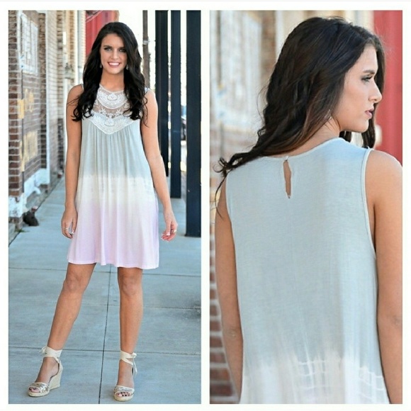 Tie-Dye Lace Dress - Picture 2 of 3