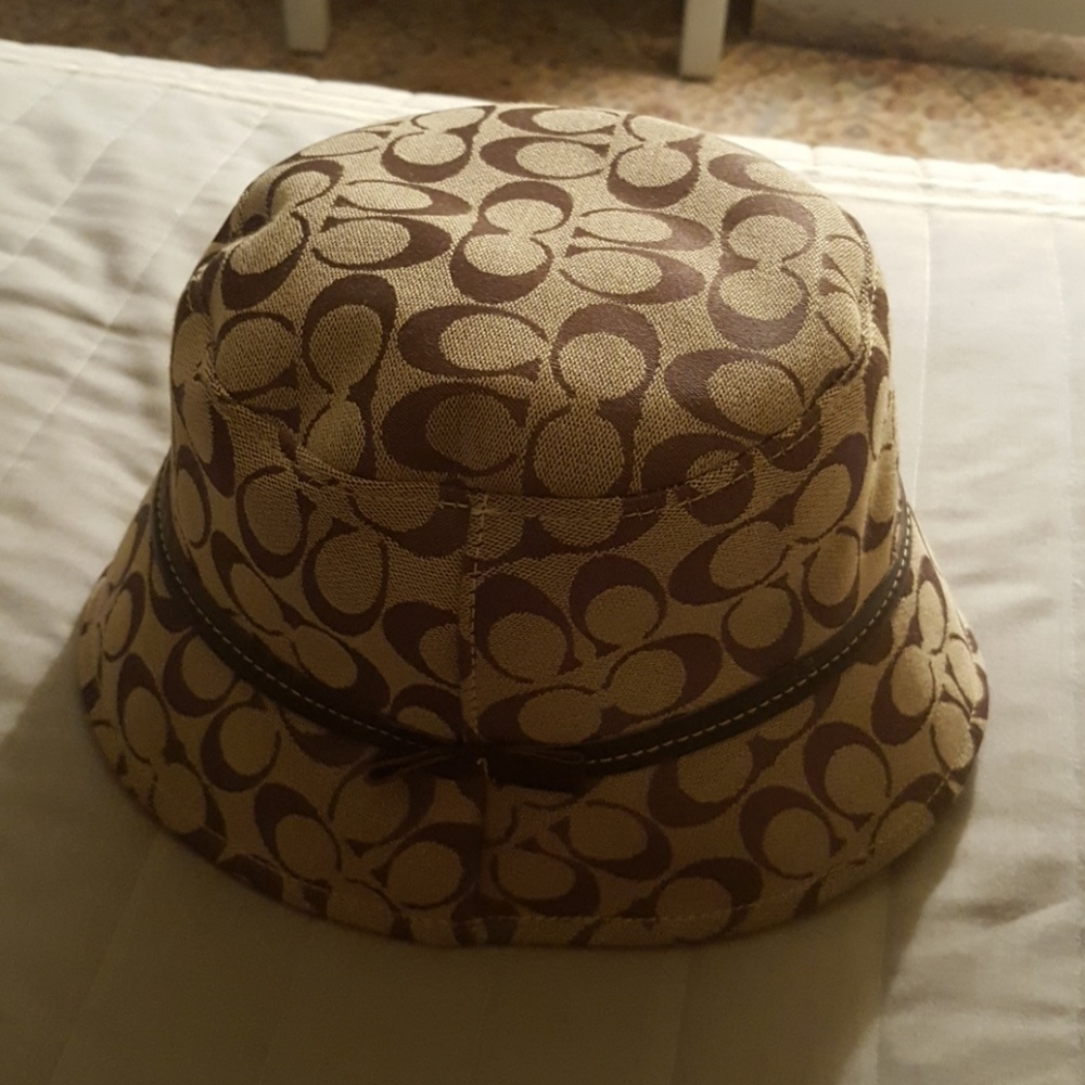 Coach hat