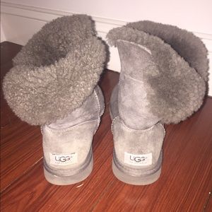 Grey Bailey Button UGGS size 6