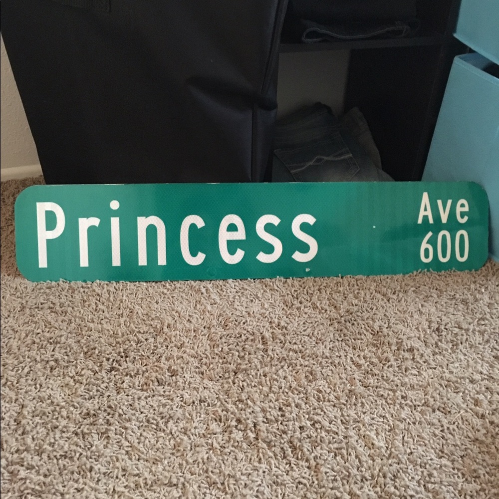 Princess sign (SALE) NEXT 2 HOURS!