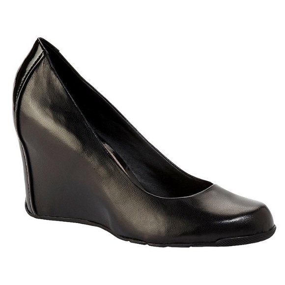 kenneth cole did you tell wedges