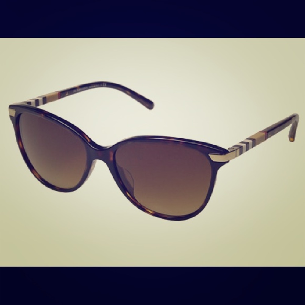 Burberry cat glasses , made in Italy