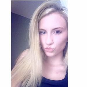 Meet your Posher, Makayla