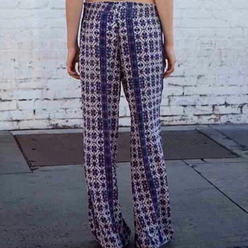 Brandy Melville Alexah Pants