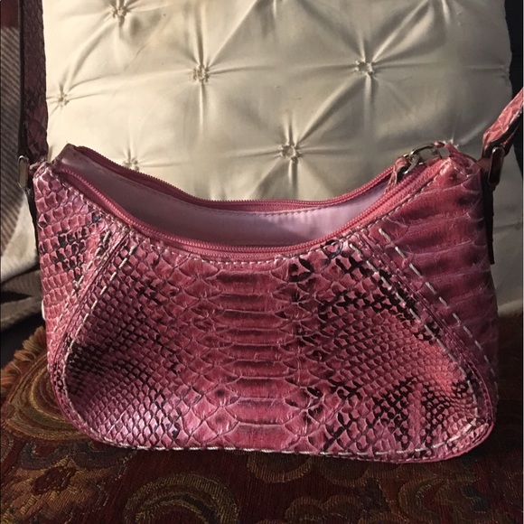 Liz Claiborne pink "Snakeskin" mini handbag - Picture 3 of 5