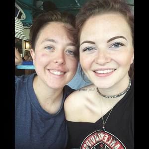 Meet your Posher, Gina