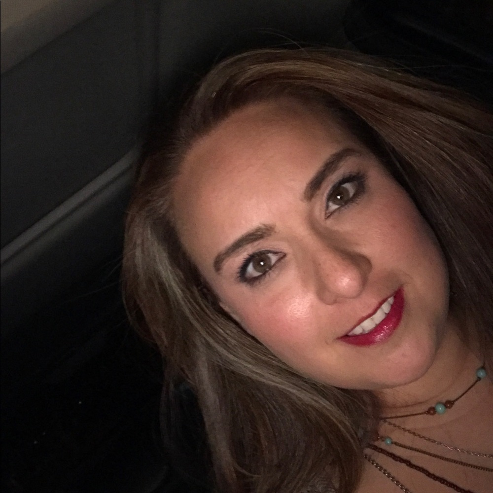 Meet your Posher, Christina