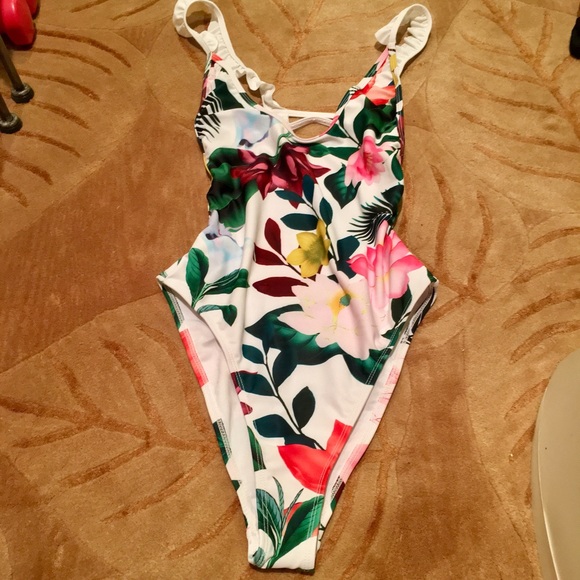 Floral print one-piece swimsuit - Picture 2 of 3
