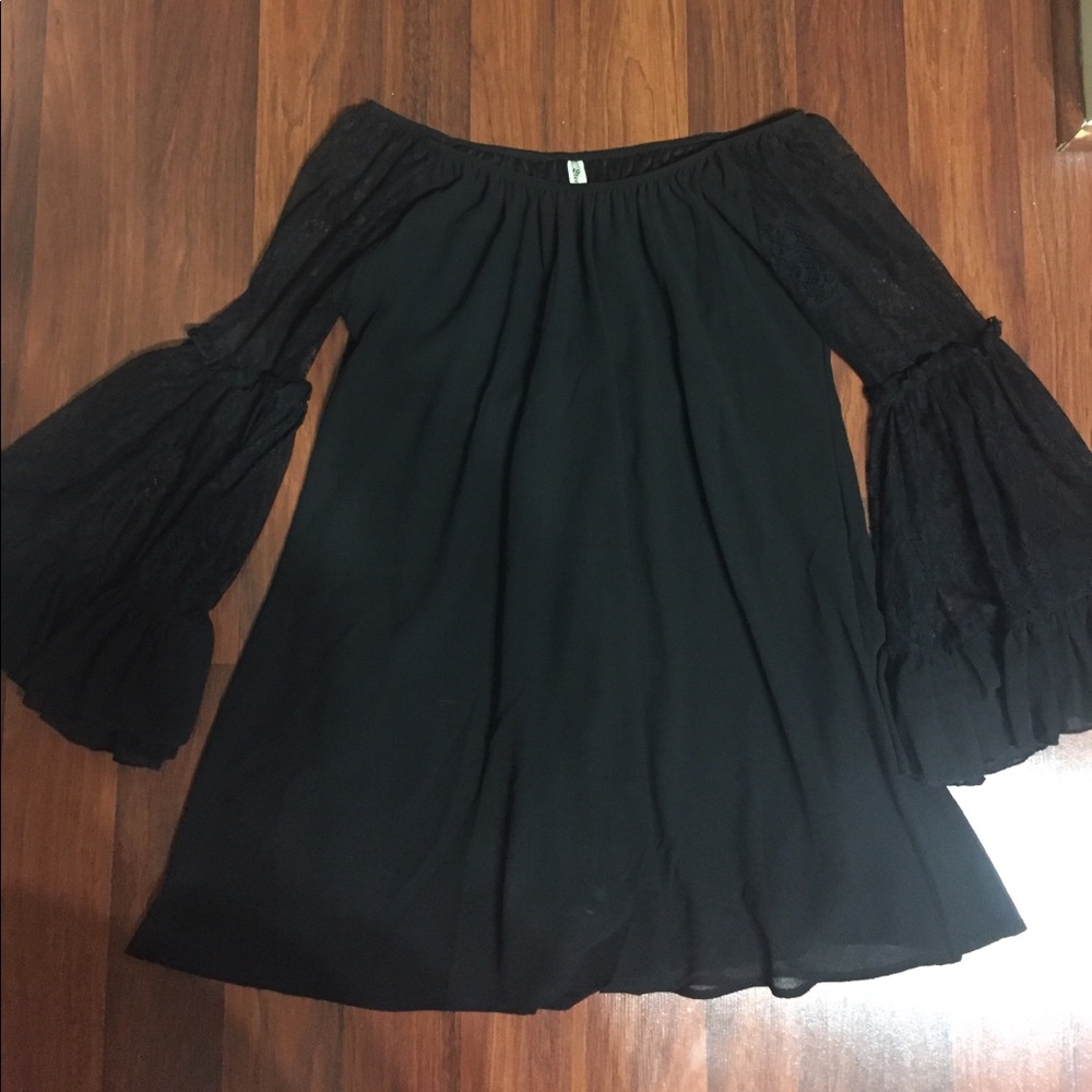 Boutique Black Lace Sleeve Off-Shoulder Dress