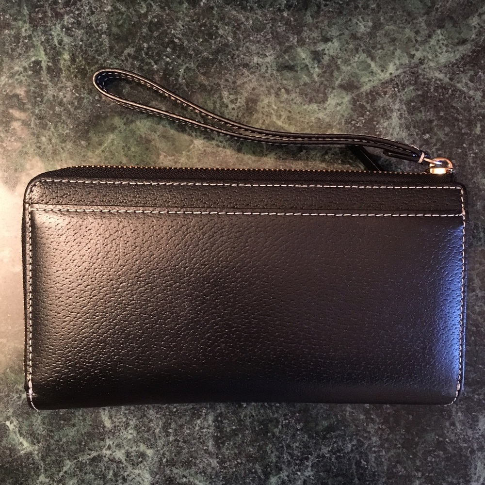 Kate spade wristlet - Picture 2 of 4