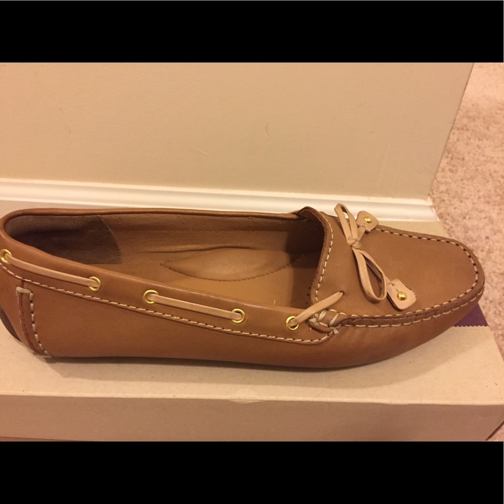 Clarks Tan Driving Loafers - Size 8.5