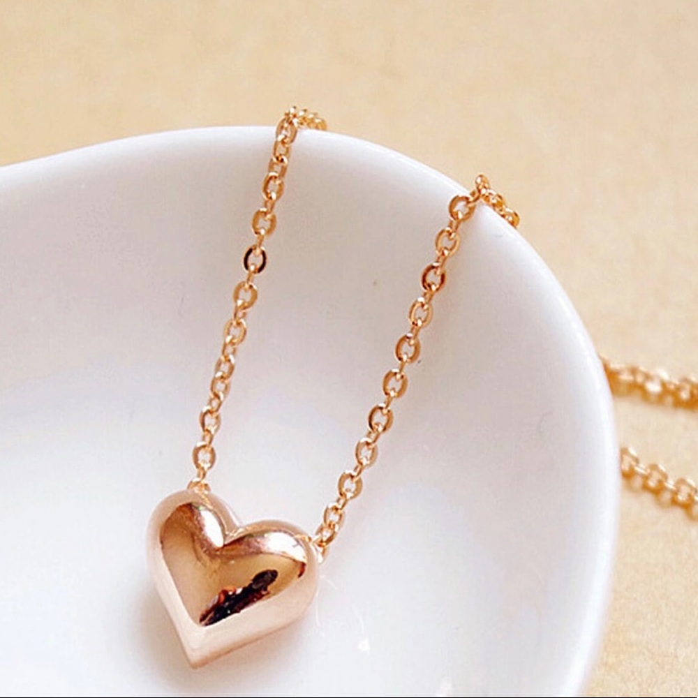 GOLD PLATED SOLID HEART NECKLACE