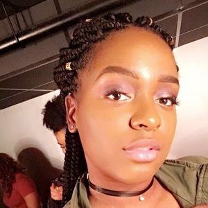 Meet your Posher, Arielle :)