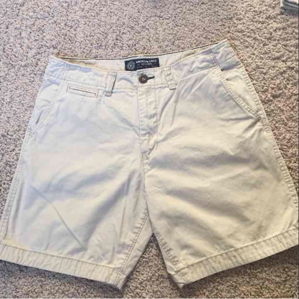 American Eagle khaki shorts