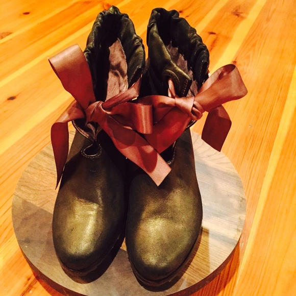 NEW Timberland Keyhole Wedges - Picture 4 of 8