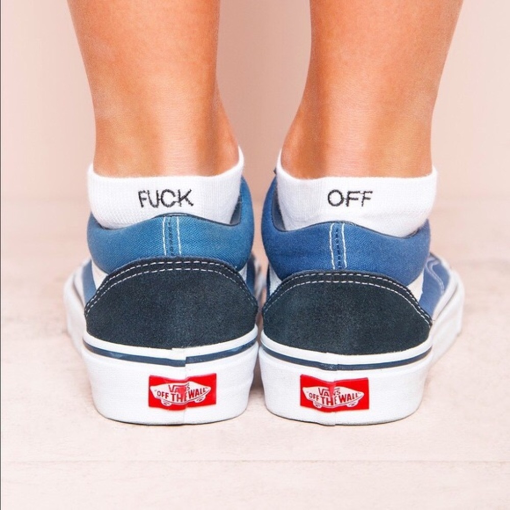 NWT Brandy Melville fuck off socks white black OS - Picture 4 of 4