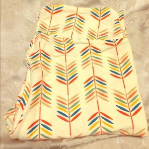 LulaRoe one size (OS) leggings