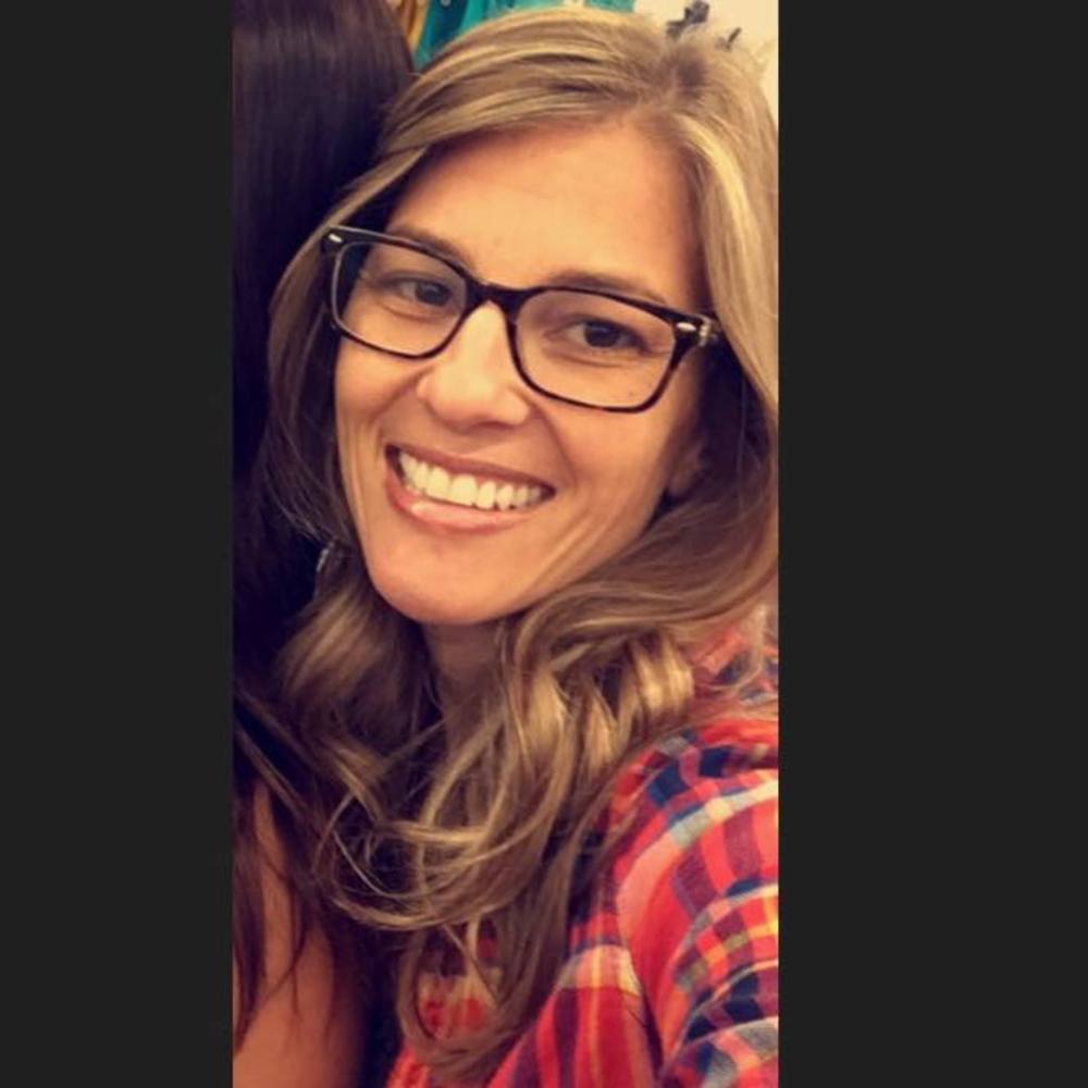 Meet your Posher, Hilary