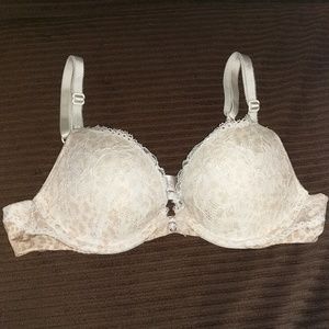 Victoria's Secret push up bra sz 34A