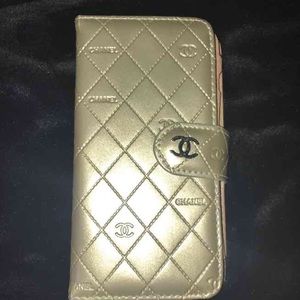 Channel iphone 6 Plus case