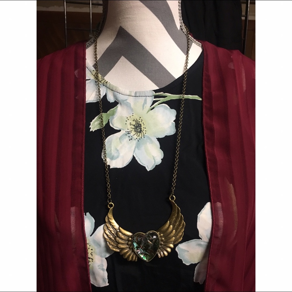 Necklaces - Picture 4 of 4