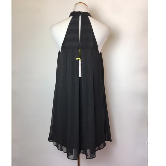 BCBGeneration Dresses & Skirts - Stunning black pleated shift dress