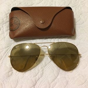 RayBan aviator sunglasses w/ case