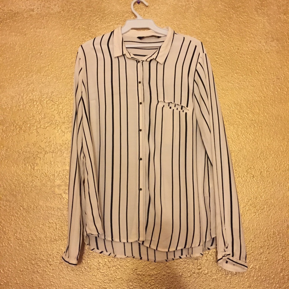 ❌DONATED❌Zara Basic Black and Cream Striped