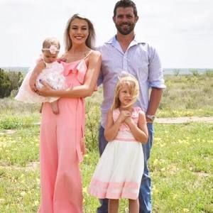 Meet your Posher, Jillian