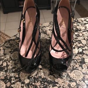 Gucci shoes