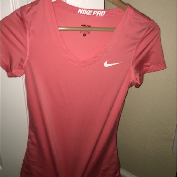 Coral Nike Work Out /Running Shirt (Spandexx) Sm - Picture 3 of 3