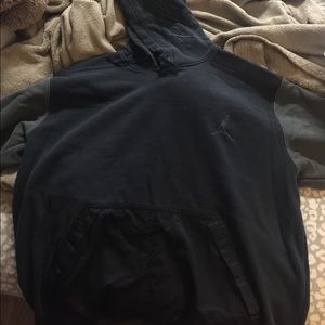 Jordan sweat shirt