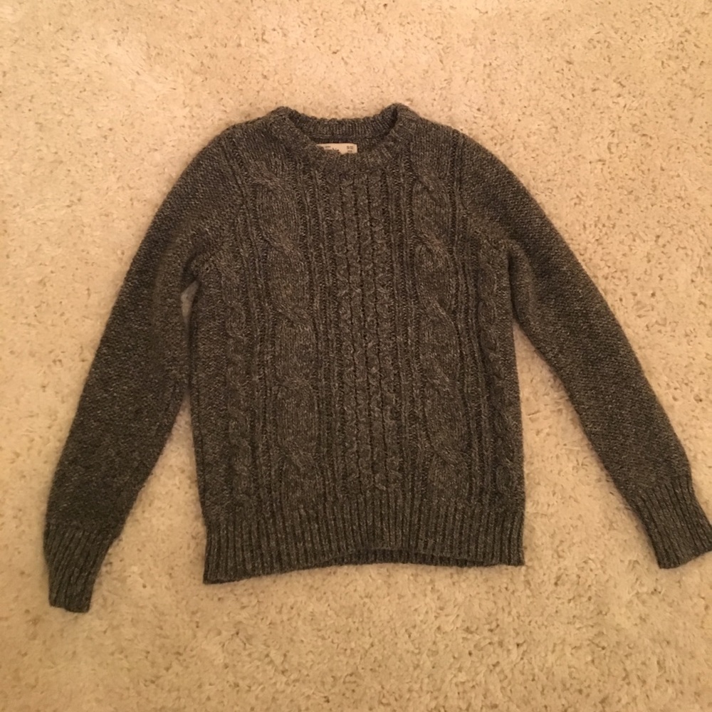 Grey sweater