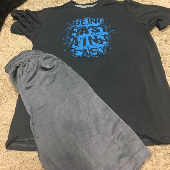 Nike Tshirt XL bundle w/gray energy  10-12 shorts - Picture 1 of 3