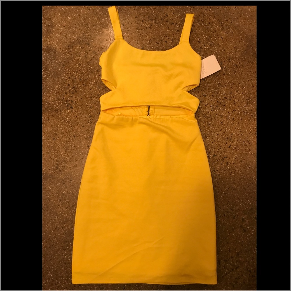 Sexy yellow ZARA dress
