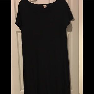 Black maxi dress